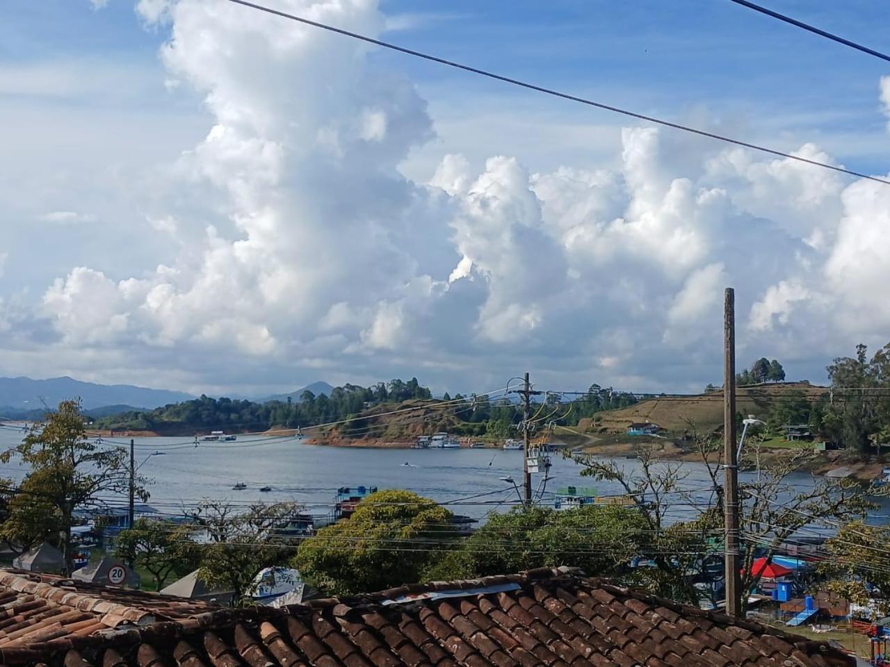 Hotel Lagos De Guatape Exterior photo