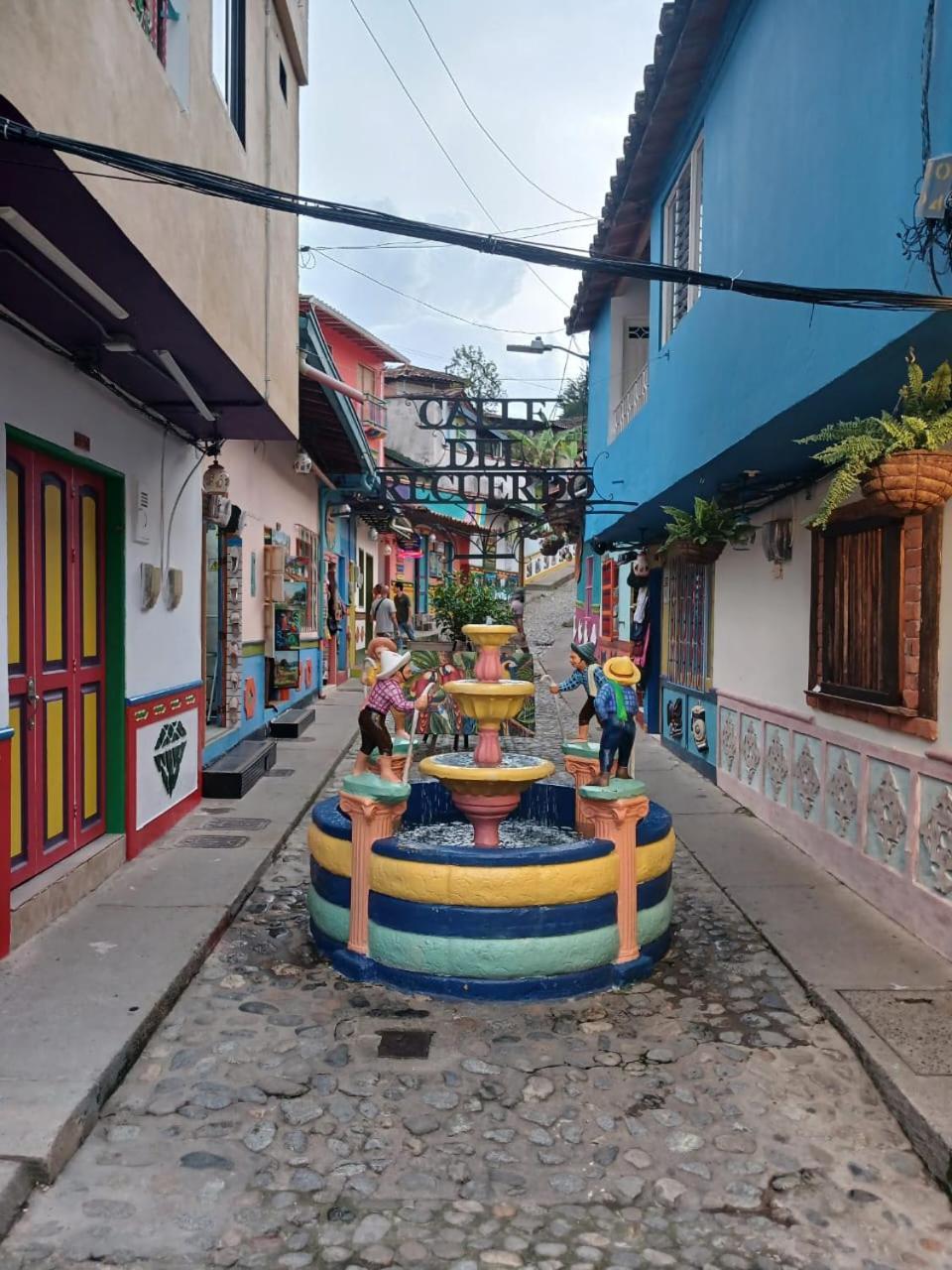 Hotel Lagos De Guatape Exterior photo